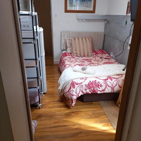 Larchmont Stay Side En Suite With Small Double Bed Leicester Extérieur photo